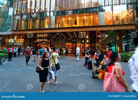 gucci orchard road mall.